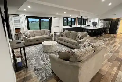 Image de Remodeled- Golf Course view