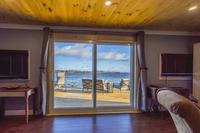 Image de The tans will fade, but the memories will last forever.