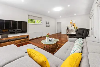 Image de Epic Grand Villa in Canterbury 7 Br Big Group