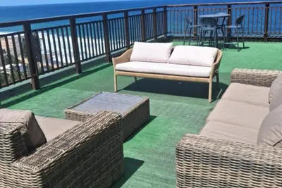 Image de Beautiful 8-bedroom house in tranquil Dolphin Coast perfect for groups
