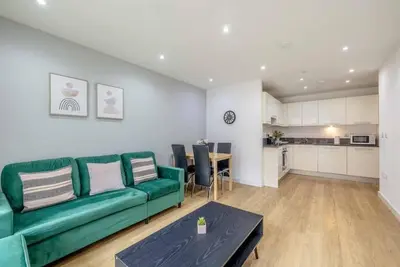 Image de 2 Bed @ Slough Station & Parking-London In 20 Mins