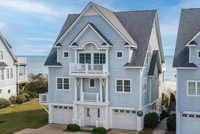 Image de Finders Keepers #115 Ocean Front, Hot Tub, Game Room, Sleeps 20!