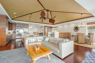 Image de Luxury + Privacy • Ocean View • Sleeps 10 • Beach Club Access