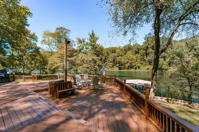 Image de Riverfront Retreat w/ Fire Pit: Fish & Hike!