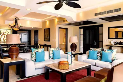 Image de 3 Bedroom Oceanfront Penthouse on the Beach