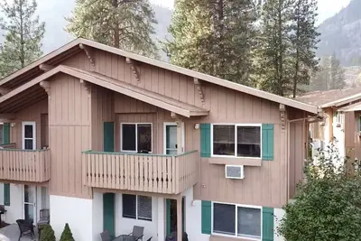 Image de The Grizzly Hideaway