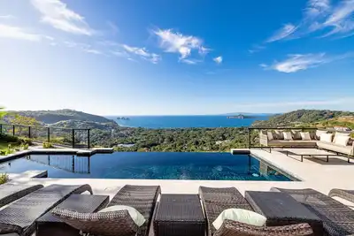 Image de Perfect Family home, 5 bedrooms, Stunning view and private pool