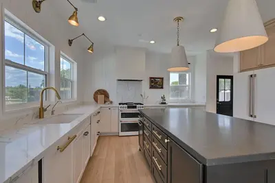 Image de The Modern Farmhouse on an Acre