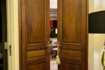 Image de In the heart of Recoleta, a classy French Pied-à-Terre, like new, like home.