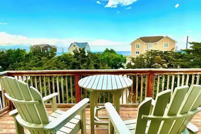 Image de Steps To Beach. Peaceful. Pet-Friendly. Linens Included.