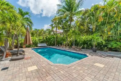 Image de Miramar Villa by Rove Travel | Heated Pool, Beach