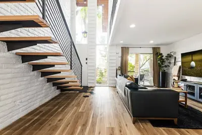 Image de Scottsdale Loft Walk to Old Town Perfect Location!