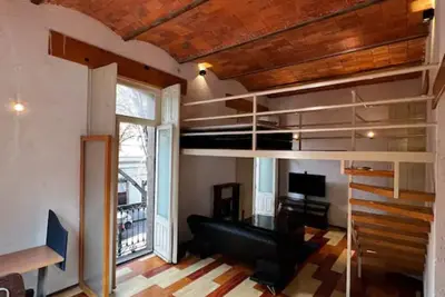 Image de Loft with balconies and terrace