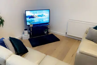 Image de Inviting  2-Bed Apartment in Wakefield Charming