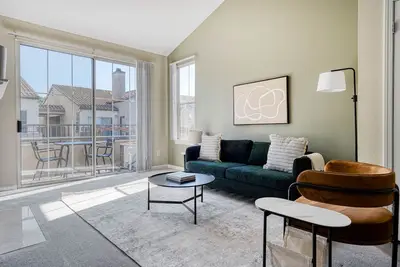 Image de Hip San Jose - The Alameda 2br w/ Gym & Pool, nr Caltrain, by Blueground