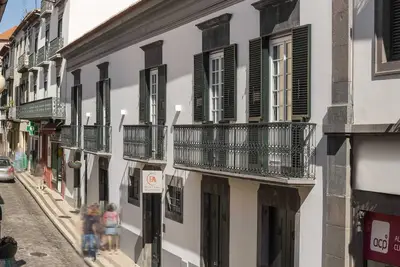 Image de Faa Belas Artes by An Island Apart