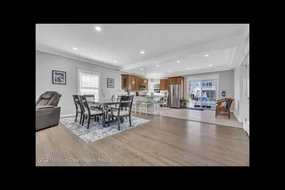 Image de Beautiful Beach Block Home