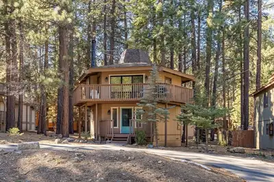 Image de Steps to Snow Summit. Updated. Cozy Fireplace. Bbq.