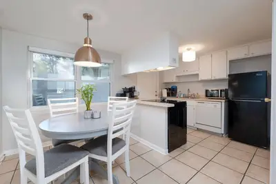 Image de Family friendly getaway in Jax Beach | 2br