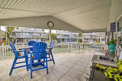 Waterfront Port Isabel Getaway: Bring Your Pet!