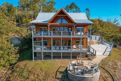 Image de Views! Theater+Arcade+Hot Tub+Fire Pit+Proximity