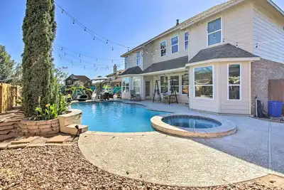 Image de Serene 4br Lux Home w Heated Spa Pool Massage Chair