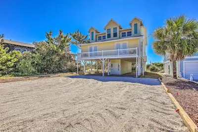 Image de Marvelous Oceanfront Home w/ Stunning Views