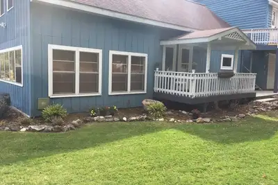 Image de Drummond Island Hotel & Vacation Homes - Tamarack Lodge