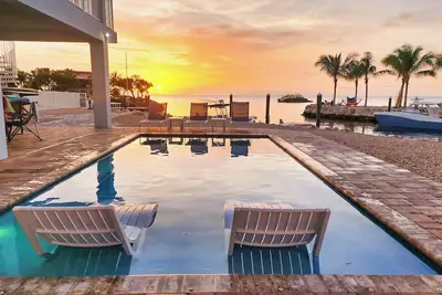 Image de Luxury Oceanfront Estate w/ Pool, Rec Room, Amazing Views, 2 Docks & Ramp Access