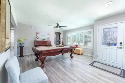 Image de Elegant 4-bed Home w/ Pool near Mountain Preserve