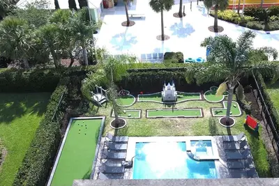 Epic! Mini Golf * Arcade * Theater * 10min Disney * Theming