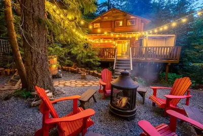 Image de Cozy Mountain Log Cabin w/ Cedar Tub and Sauna!