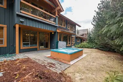 Image de Private garage | Private hot tub | Bbq | Ac