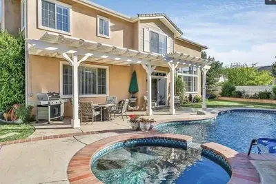 Image de Extra Large Elegant Home w/ Heated Pool & Hot Tub