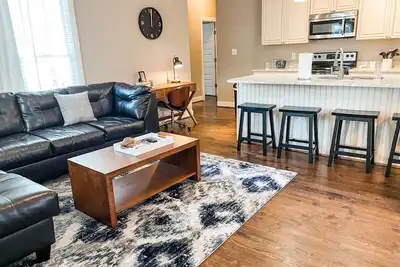 Image de Downtown Raleigh 3 Bedroom Bungalow