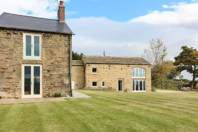 Image de Top Hill Farm Cottage, pet friendly, with hot tub in Oughtibridge