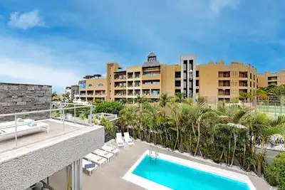 Image de Villa: 7 bedrooms 4 bathrooms privet lift with heated pool @30º for free, A. C