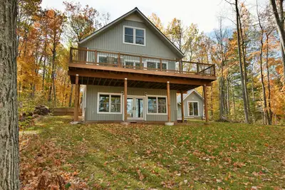Image de Brand New 5 Bedroom Lakefront Home On Clear Water Lake Near Hayward, Wi