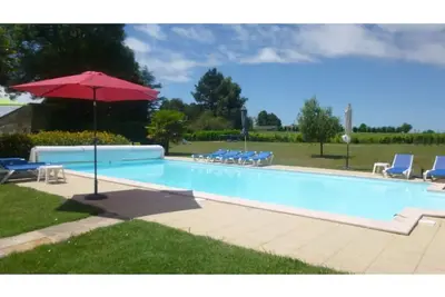Image de Cottage/Gîte 4 pers. with heated swimming pool near beaches