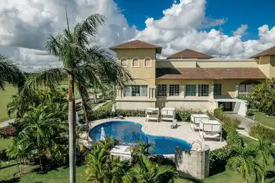 Image de Iberostar apartment on Bavaro beach - perfect vacation with family and friends.