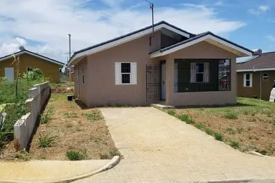 Image de This  cozy 2 bedroom, 2 bathrooms is located in a gated community Kfc, Pizza Hut