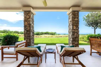 Image de Ocean Views! Newly Remodeled in 2023! Kumulani D2.