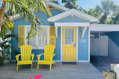 \"Ocean\" Cottage on Sunset Beach