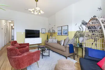 Image de The Blue Luxury & Close to Path to Nyc ; Parking Avail