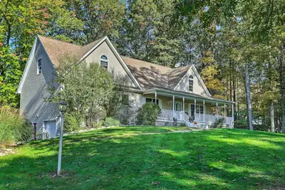 Image de Pet-Friendly Grand Pine Bush Retreat on 2 Acres!