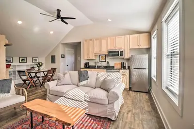 Image de Bright Crozet Apartment w\/ Mountain Views!