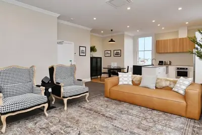 Image de Carlton Villa 3 - Carlton Villa 3: Central location by Hagley Park