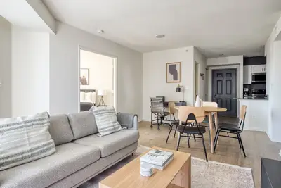 Image de Tasteful Ballston 2br w/ W/D, Gym & Pool, near Metro, by Blueground