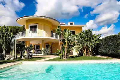 Image de Vacation home for 10 guests with 250m² in Fontane Bianche (172177)