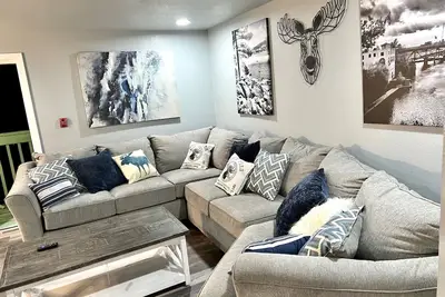 Image de Ritchie’s Woodmere Estates: Blue Moose